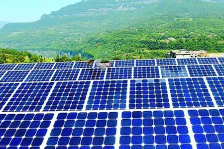 光伏發(fā)電安裝費用貴嗎？幾萬到幾十萬不等！